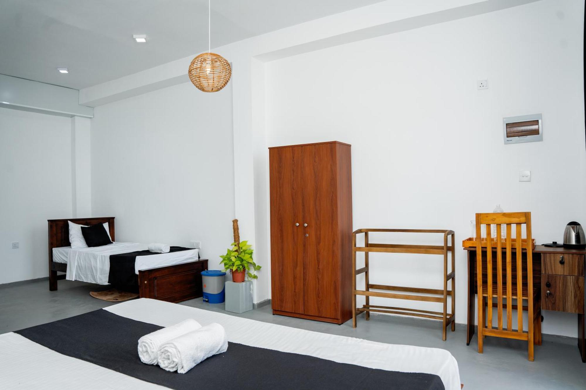 Regal Heights Hotel Weligama Εξωτερικό φωτογραφία